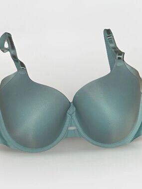 Maidenform Smooth Molded Bra in Seafoam